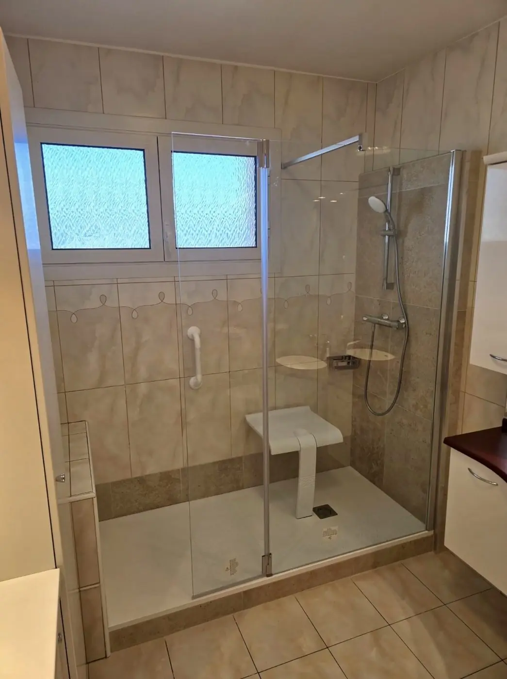 Rénovation d’une douche avec paroi vitrée